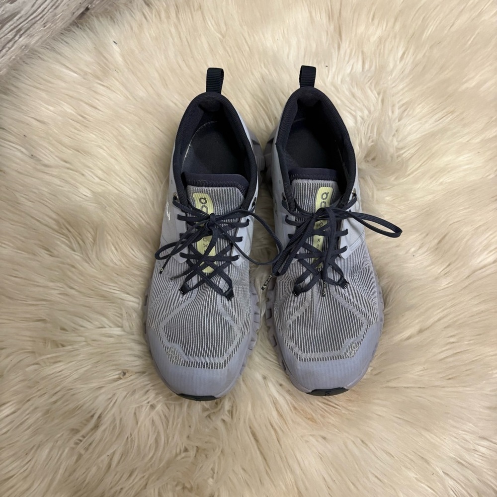 On Running Cloudstratus Light Blue and Yellow Shoes ON W CLOUD X 3 SHIFT sz 8 - Picture 6 of 9